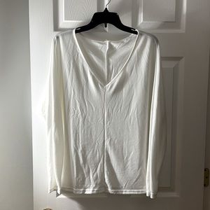 White long sleeve v neck